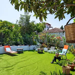 Pela Veranda Exquisite Pensjonat
